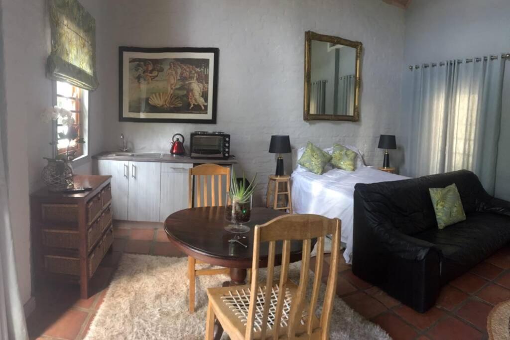 Protea Studio Franschhoek Central Esterno foto